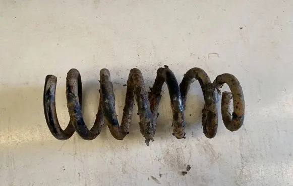Volkswagen Amarok Front coil spring