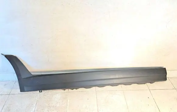 BMW X3 E83 Foot area side trim 3330666 DN13497 13125313