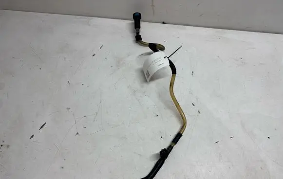 BMW 3 E90 E91 Fuel line pipe A66GF30