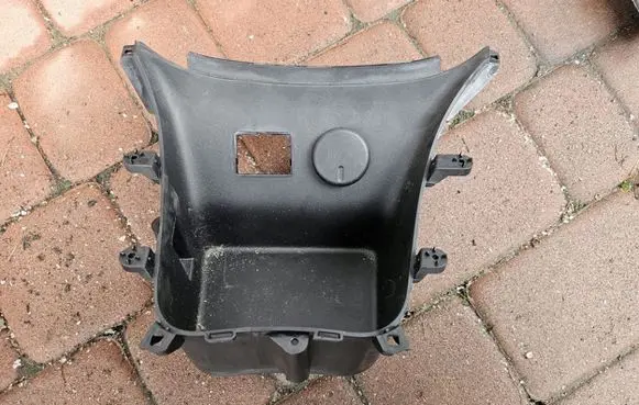 Opel Adam USB socket connector 13471542