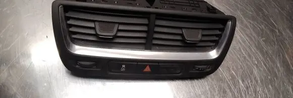 Opel Mokka Dash center air vent grill 95316389