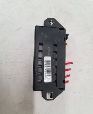 Volvo V70 Fuse module 9441776