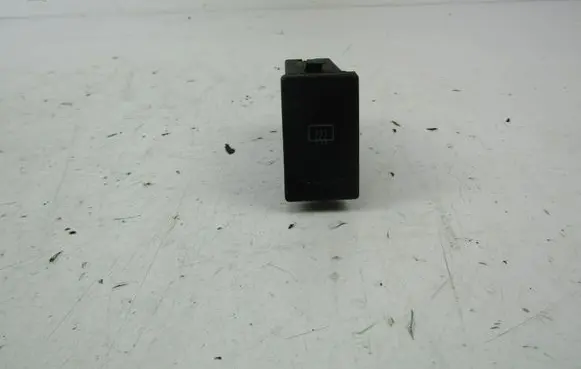 Volkswagen PASSAT B5 Windscreen/window heater switch 3B0959621B