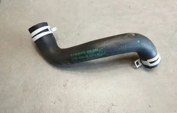 Mercedes-Benz ML W164 Engine coolant pipe/hose A1645060735 36633412 2S005
