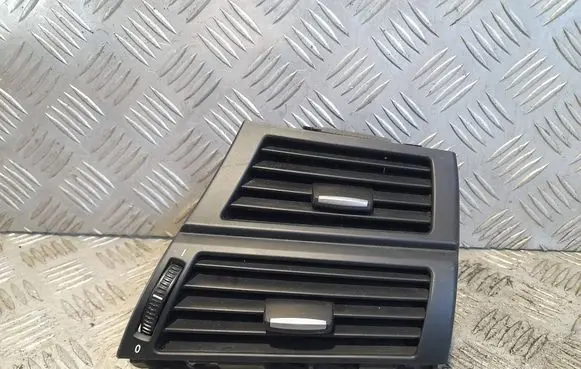BMW X5 E70 Dashboard side air vent grill/cover trim 7161804