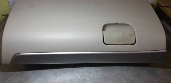 Subaru Outback Glove box lid/cover S15602030WA N080621D0253