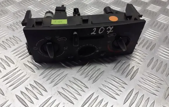 Peugeot 207 Interior fan control switch N102079BQ