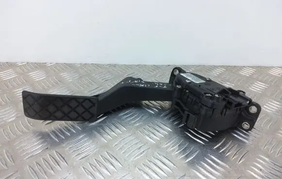 Volkswagen Transporter - Caravelle T5 Accelerator throttle pedal 7H1721503D