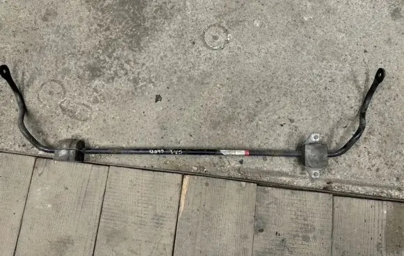 BMW 6 F12 F13 Front anti-roll bar/sway bar 6777933 270820102