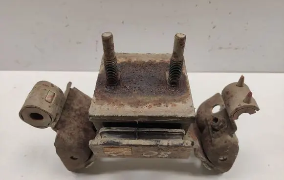 Ford F150 Gearbox mount 