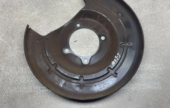 Opel Astra J Rear brake disc plate dust cover 13408176