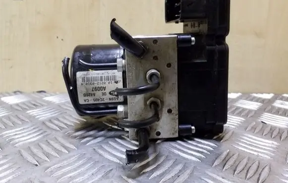 Land Rover Freelander 2 - LR2 ABS Pump AG9N2C405CA