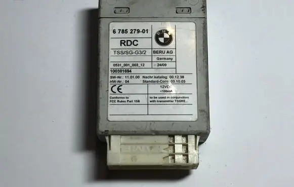 BMW 5 E60 E61 Tire pressure control unit 6785279 678527901