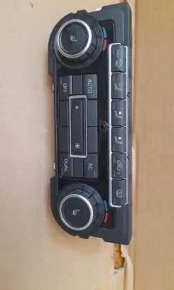 Volkswagen Tiguan Climate control unit 5K0