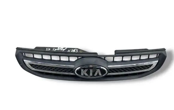 Front bumper upper radiator grill