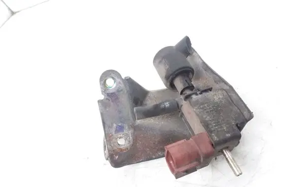 Toyota Corolla Verso E121 Vacuum valve 2586064140 1946003600