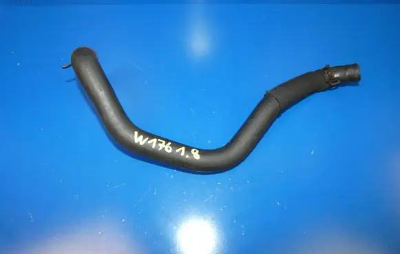 Mercedes-Benz A W176 Engine coolant pipe/hose