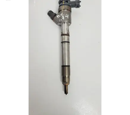 Hyundai Tucson TL Fuel injector 338002a610