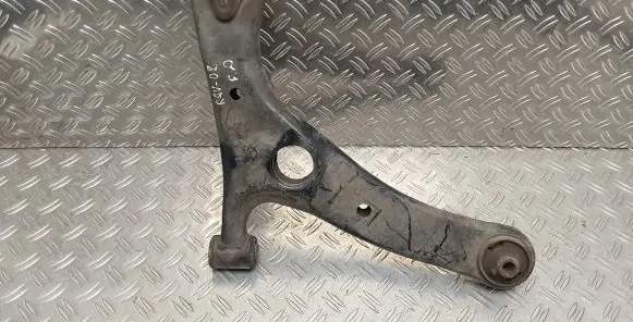 Toyota RAV 4 (XA20) Front lower control arm/wishbone