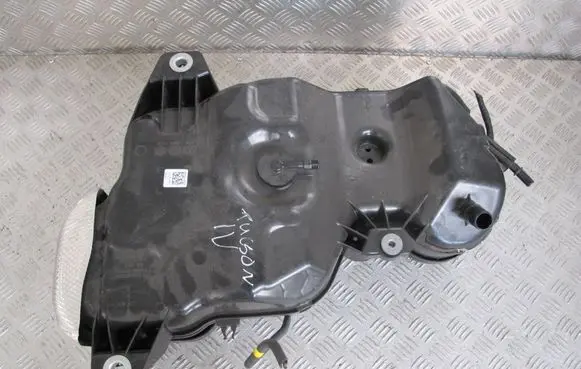KIA Sportage AdBlue liquid reservoir 31500-R2000