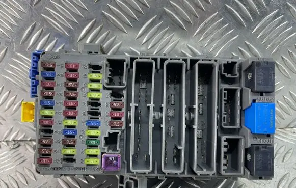 Honda Civic Fuse box set SNBG212