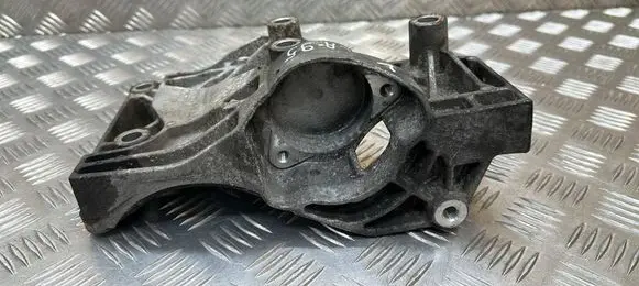 Opel Zafira C A/C compressor mount bracket 55582510