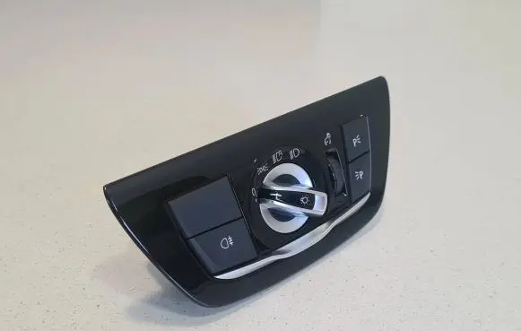 BMW X5 G05 Light switch 9472969 18347910 305496793050B