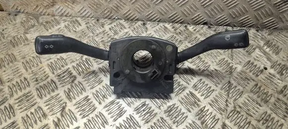 Wiper turn signal indicator stalk/switch