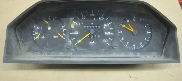 Mercedes-Benz E W124 Speedometer (instrument cluster) 1245423501