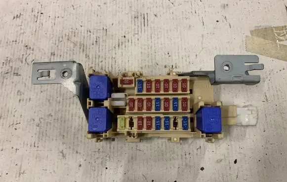 Nissan Note (E11) Fuse box set PA66PPE