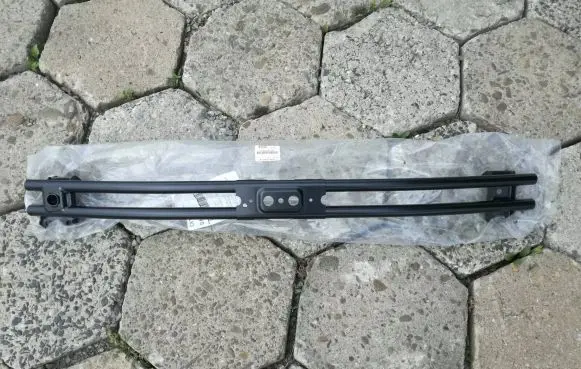 Suzuki Swift I Front bumper support beam 58270-63J10