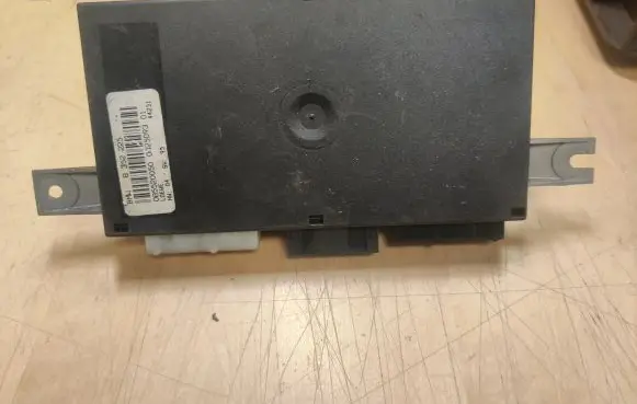 BMW 7 E38 Light module LCM 8352225
