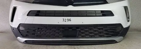 Opel Mokka B Front bumper 9835278480