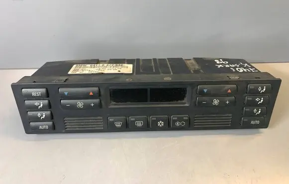 BMW 7 E38 Climate control unit 8377542