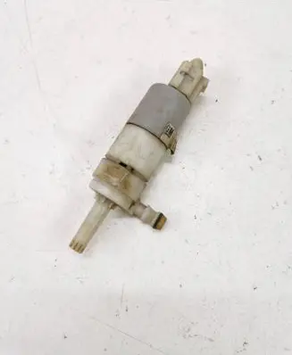 Opel Insignia A Windscreen/windshield washer pump