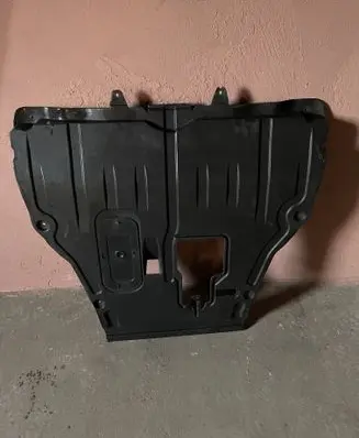 Mazda CX-7 Engine splash shield/under tray