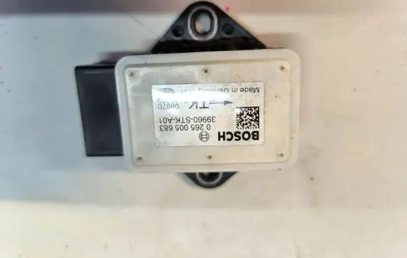 Honda CR-V ESP acceleration yaw rate sensor 39960STKA01 3012392