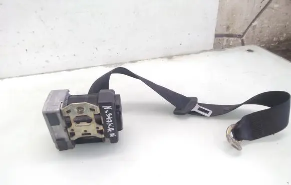 Audi A6 S6 C5 4B Rear seatbelt