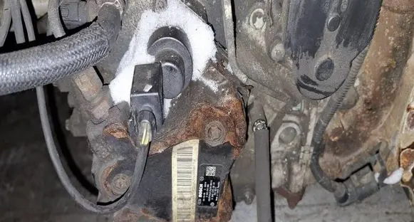 Mercedes-Benz A W169 Fuel injection high pressure pump 0445010096 A6400700601