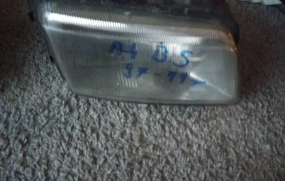 Audi A4 S4 B5 8D Headlight/headlamp