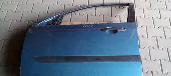 Ford Focus Front door