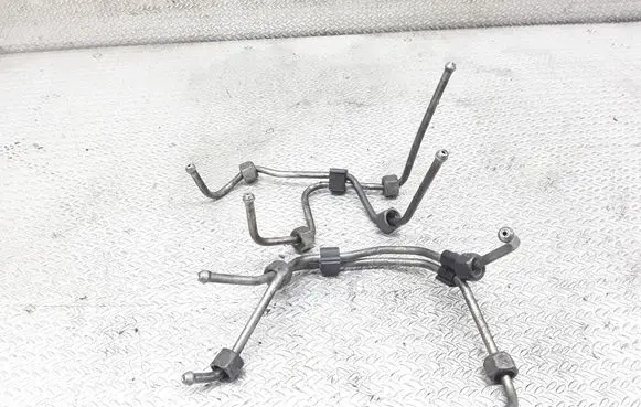 Peugeot 607 Fuel injector supply line/pipe 