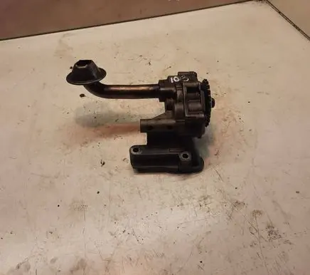 Volkswagen PASSAT B6 Oil pump 03G115105 251103