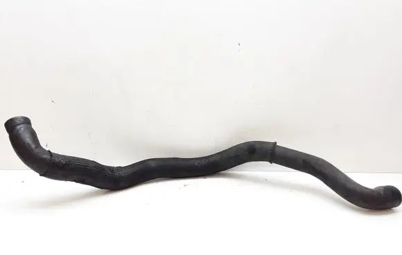 Volvo XC90 Engine coolant pipe/hose