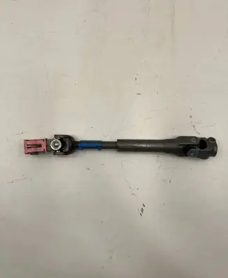 Nissan Leaf II (ZE1) Steering column universal joint