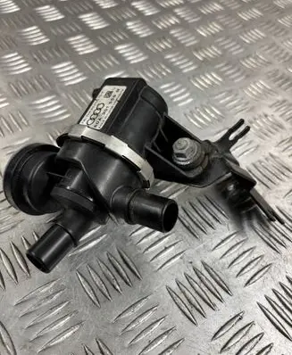 Audi Q5 SQ5 Fuel distributor 80A201559B