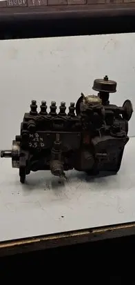 Mercedes-Benz E W124 Fuel injection high pressure pump