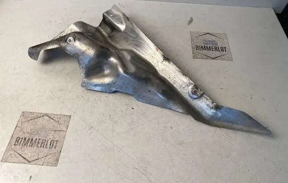 BMW 5 E60 E61 Heat shield in engine bay 6779426 169826