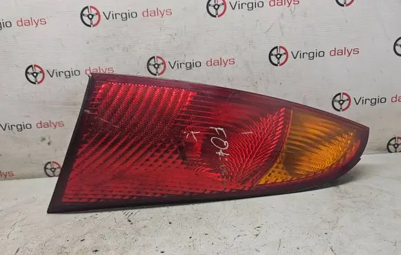 Ford Focus Rear/tail lights XS4113405A 5D00R0 CW170R