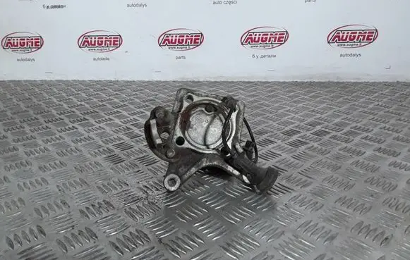 Mercedes-Benz B W245 Rear wheel hub A1694230106